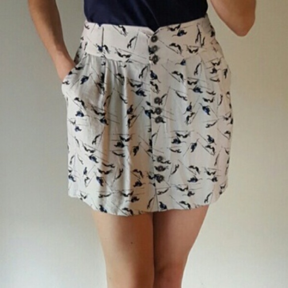 BCBG Mini Button Up Greyhound Skirt Size 4